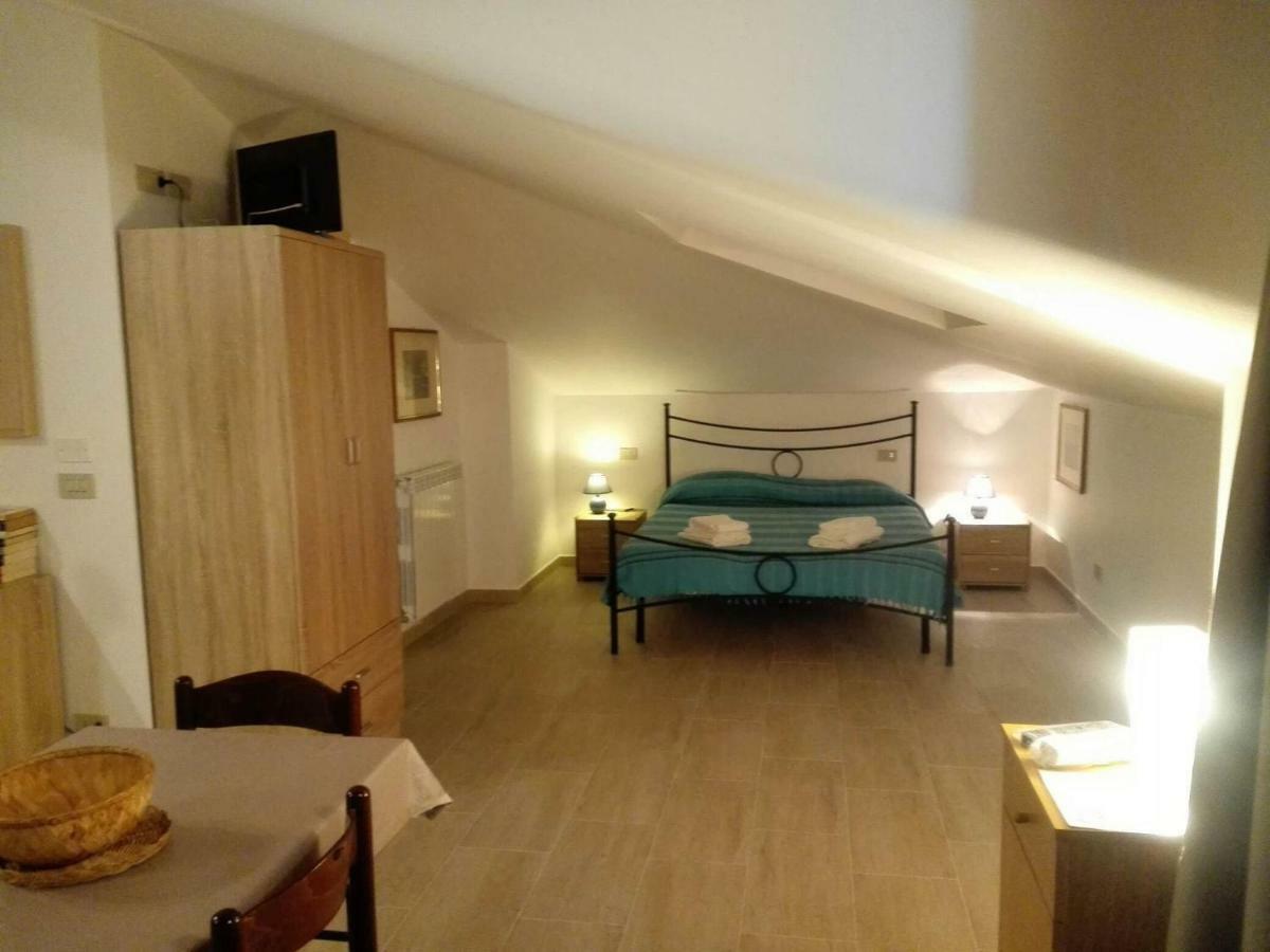 Villa Marysa Studio Apartment Giardini Naxos Exterior photo
